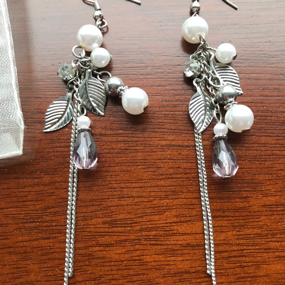 Pearls, leaves and crystals, oh my!